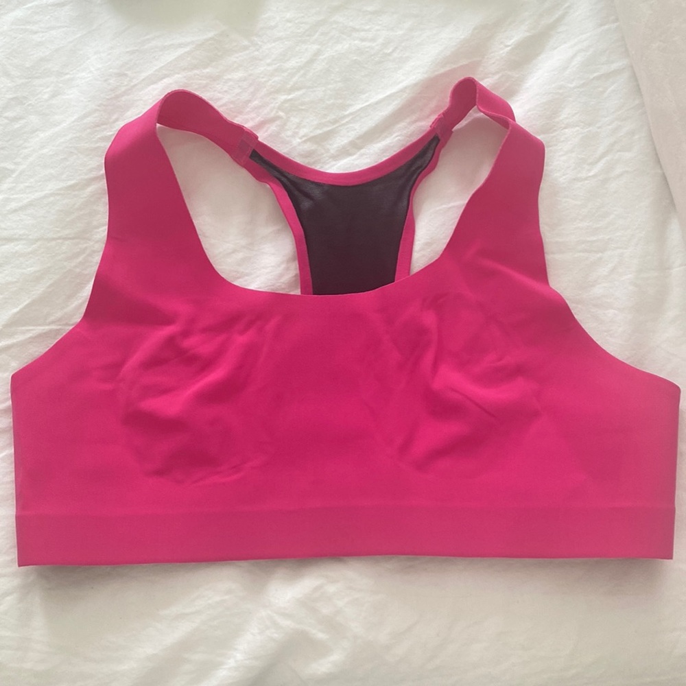 Lululemon hot pink sports bra size 36B